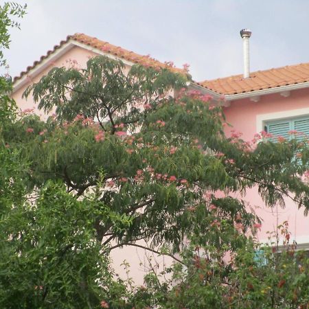 Zeus And Hera Apartments Nikiana Bagian luar foto