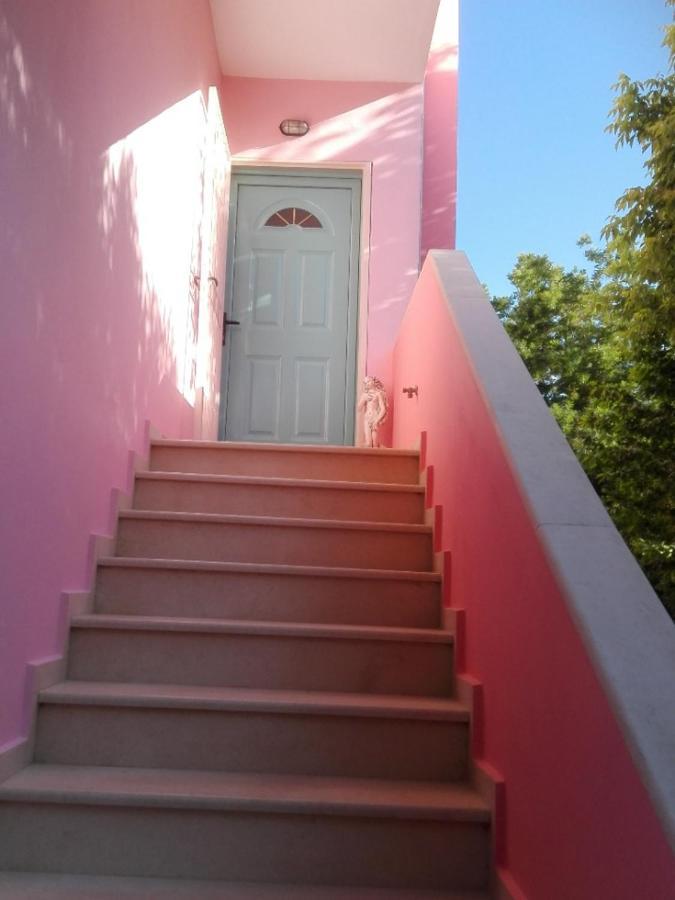 Zeus And Hera Apartments Nikiana Bagian luar foto