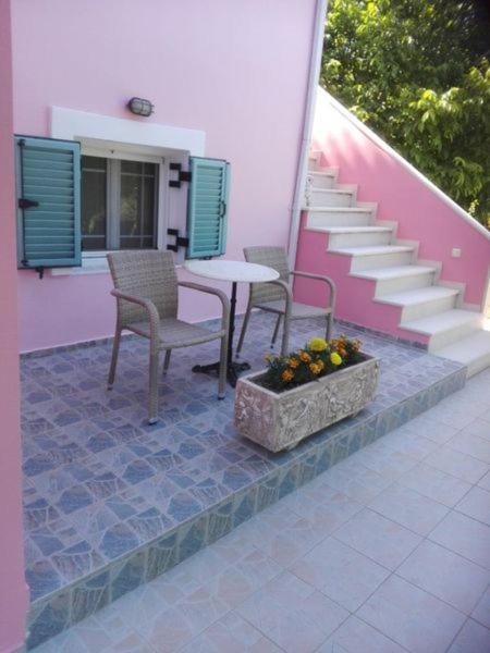 Zeus And Hera Apartments Nikiana Bagian luar foto