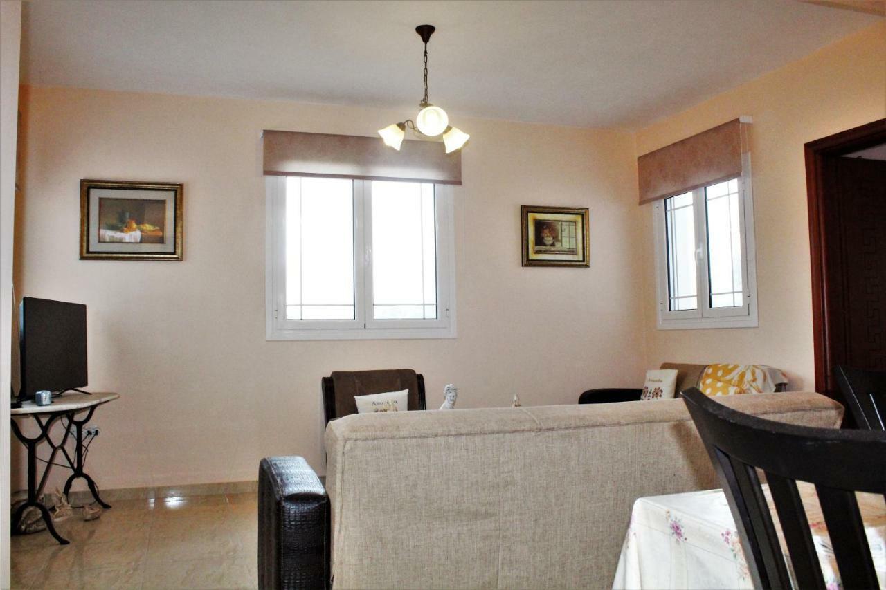 Zeus And Hera Apartments Nikiana Bagian luar foto